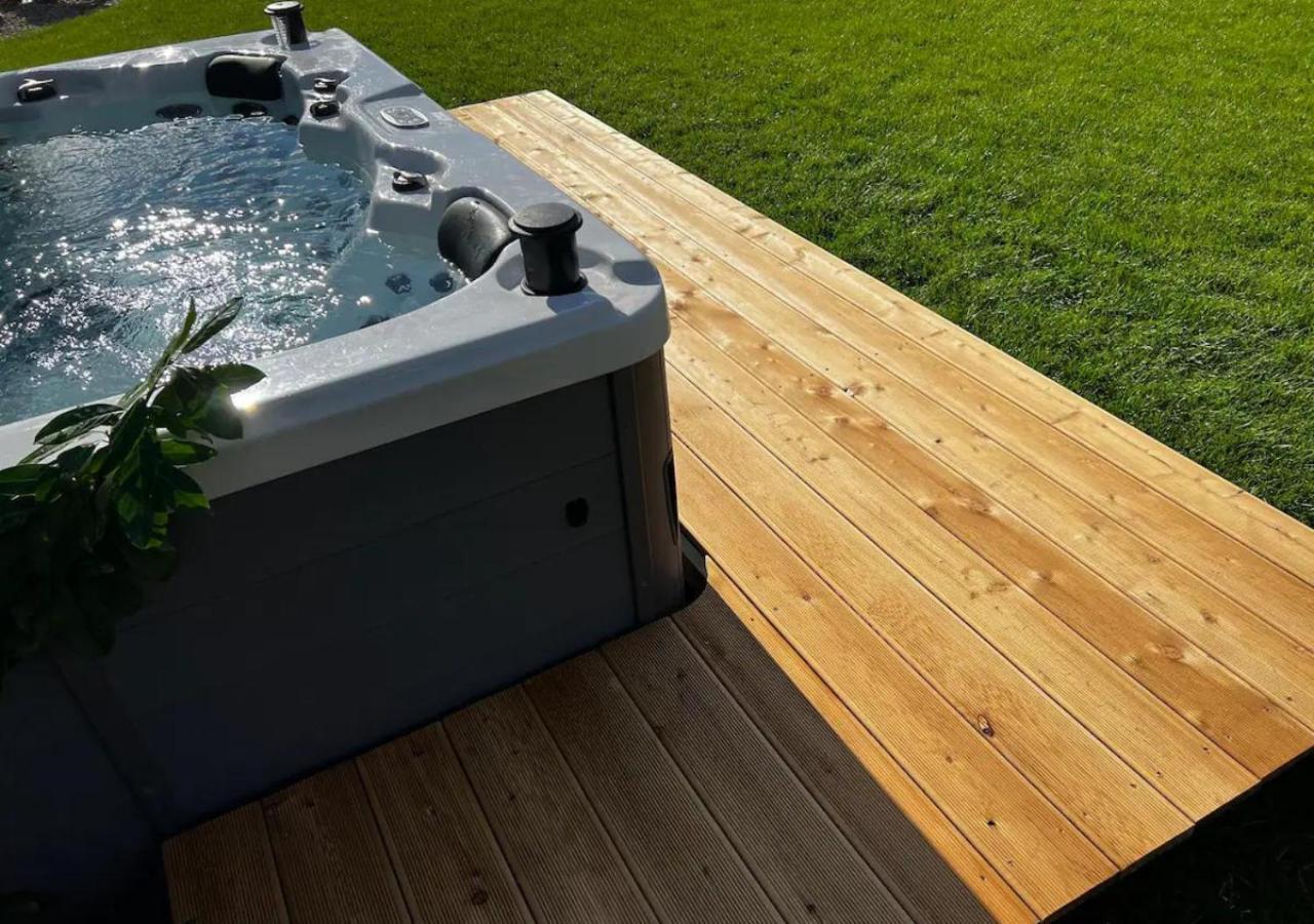 Tirolian Lodge North, Whirlpool, Sauna, Lagerfeuer Bundorf Esterno foto